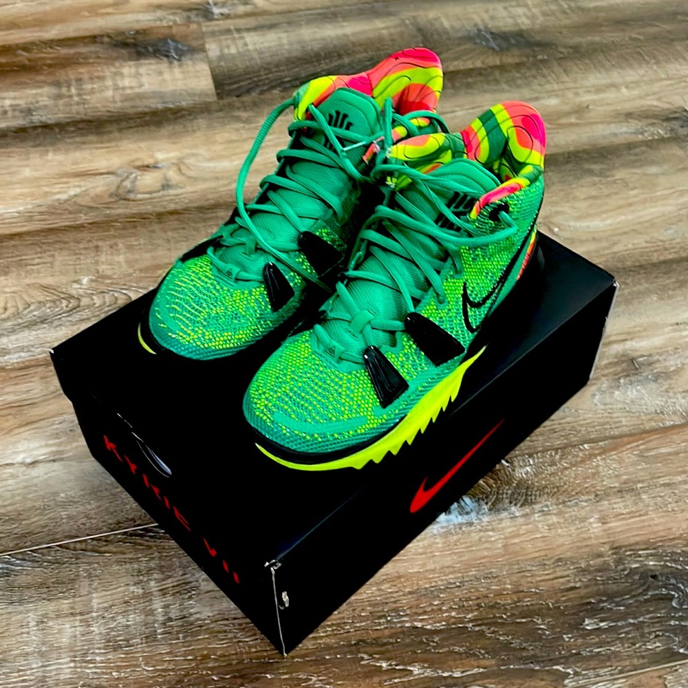 Kyrie 7 basketball shoes!
